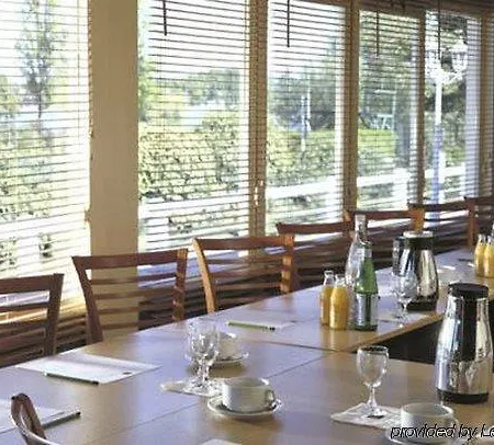 Logis - & Restaurant Des Lacs Paris Sud 3*