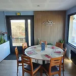 Logis - & Restaurant Des Lacs Paris Sud Hotel Viry-Châtillon