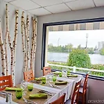 Logis - & Restaurant Des Lacs Paris Sud 3*