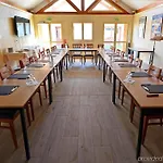 Hotel Logis - & Restaurant Des Lacs Paris Sud Viry-Châtillon
