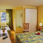 Logis - & Restaurant Des Lacs Paris Sud 3*