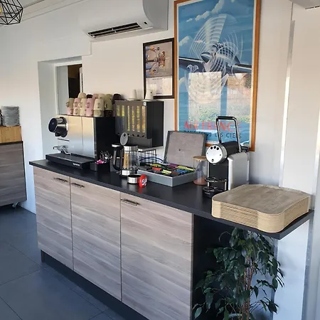 Hotel Logis Restaurant Des Lacs Paris Sud Viry-Châtillon