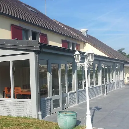 Logis - & Restaurant Des Lacs Paris Sud Hotel 3*
