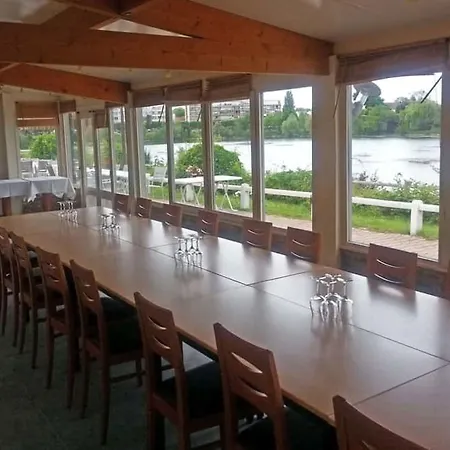 Hotel Logis - & Restaurant Des Lacs Paris Sud Viry-Châtillon