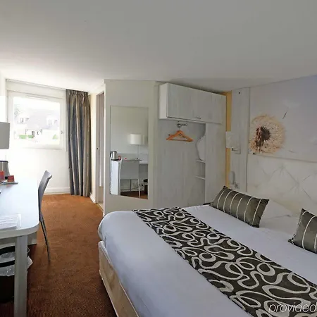 Logis - & Restaurant Des Lacs Paris Sud Hotel 3*