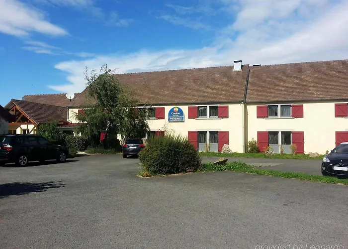 Hotel Logis - Hôtel&restaurant Des Lacs Paris Sud 3*