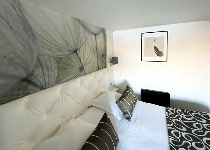 Logis - Hôtel&restaurant Des Lacs Paris Sud 3* Viry-Châtillon